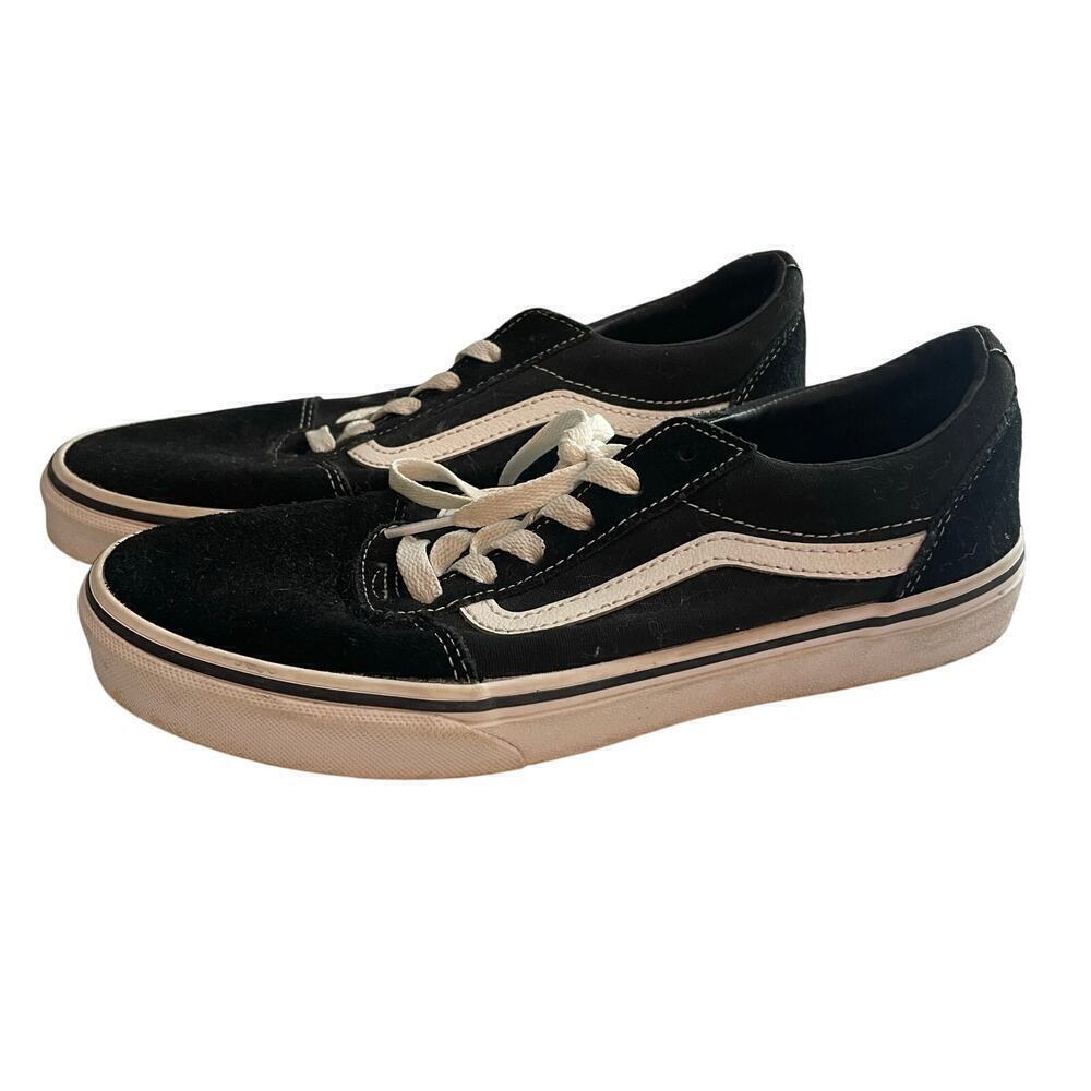 Vans Youth Size 6 Classic Black White Lace Up Skate Shoes Suede